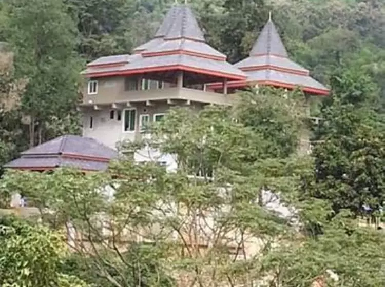 ペンション Ruen Roylanna Resort