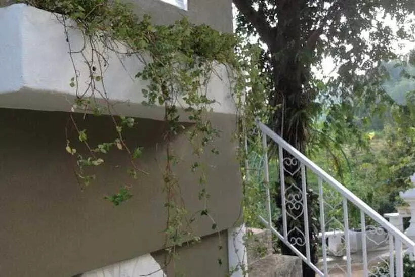 ペンション Ruen Roylanna Resort