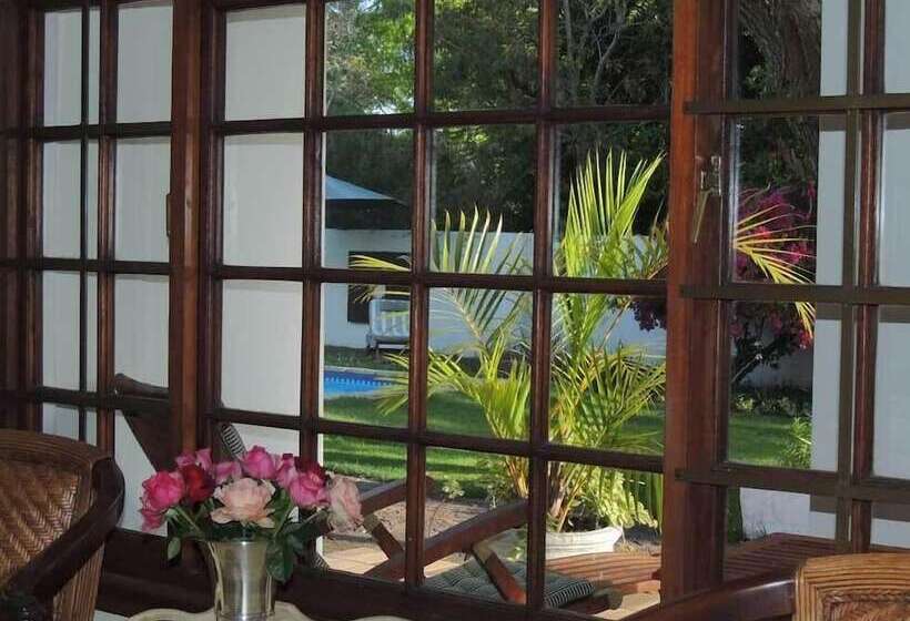 펜션 The Garden Villa Guesthouse