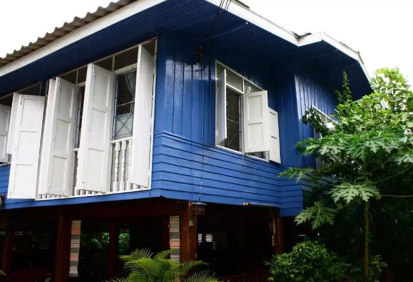 پانسیون Tt&t Backpacker Guesthouse