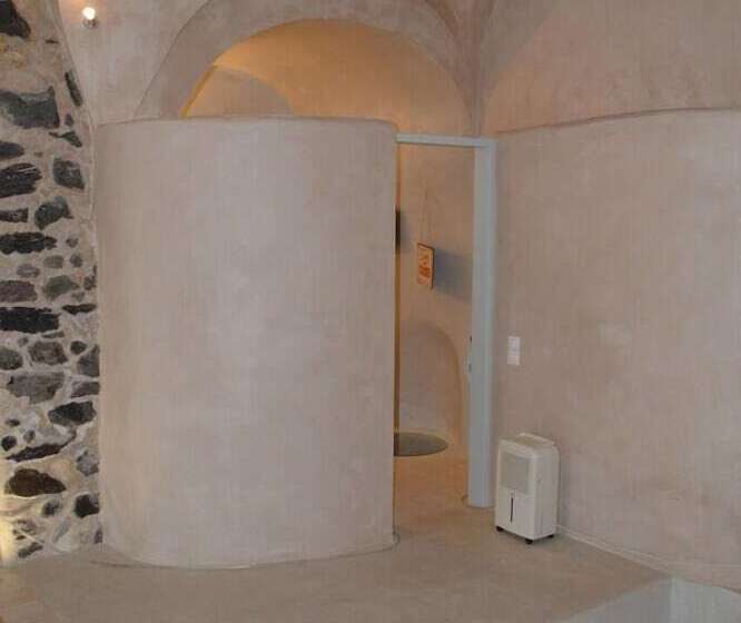 Pyrgos Old Winery Villa