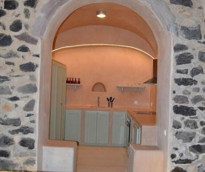 Pyrgos Old Winery Villa
