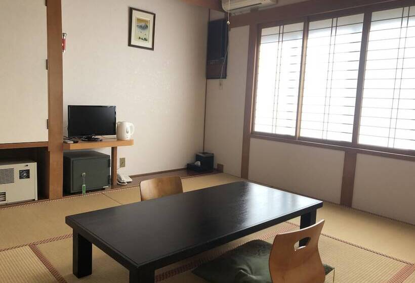 Ryokan Shinhanamakionsen Zakuroen Kadanoyu