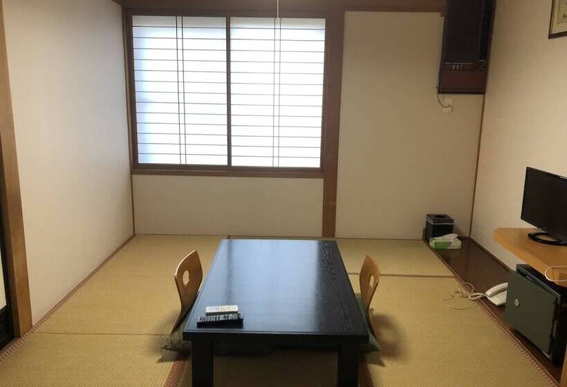 Ryokan Shinhanamakionsen Zakuroen Kadanoyu