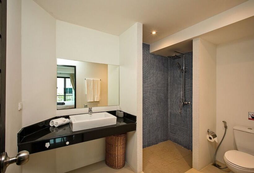 Thaimond Residence By Tropiclook