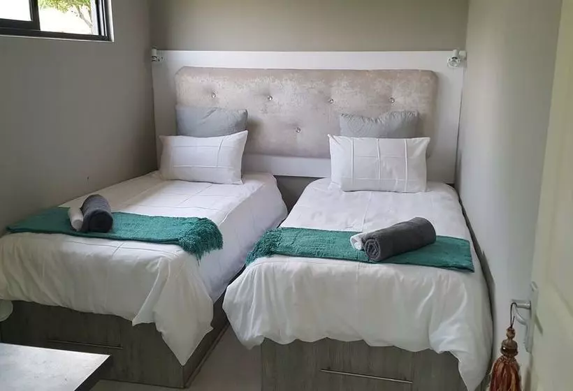 Golden View Luxury Self Catering