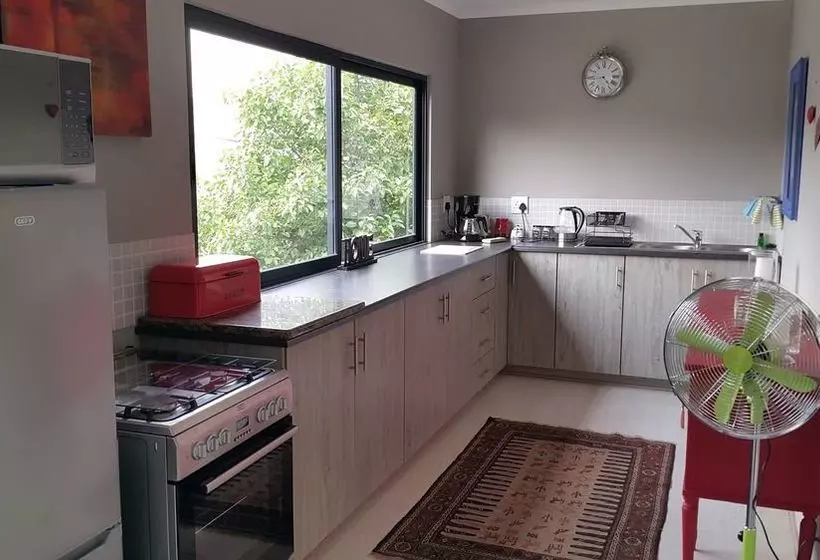 Golden View Luxury Self Catering