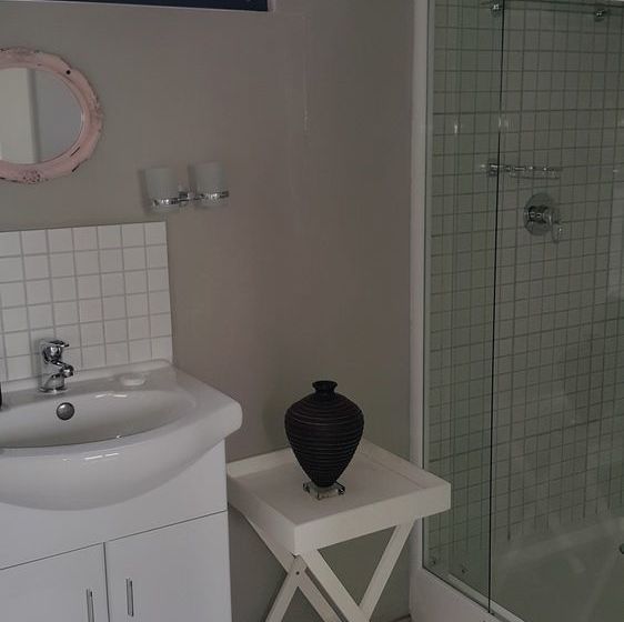 Golden View Luxury Self Catering