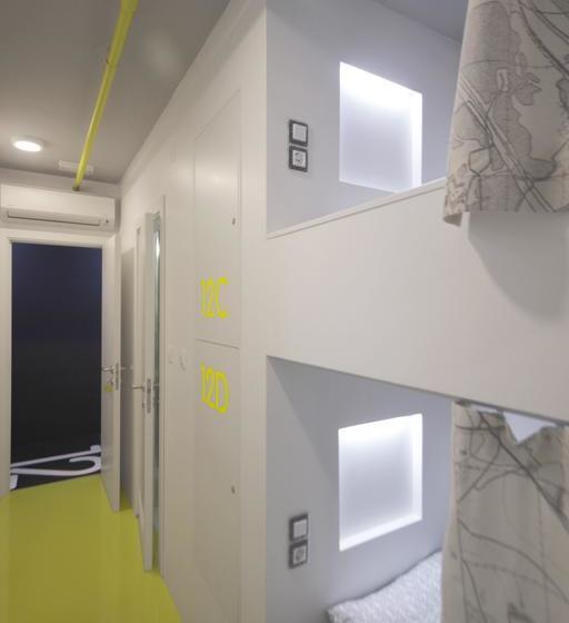 Private Rooms At Hostel63