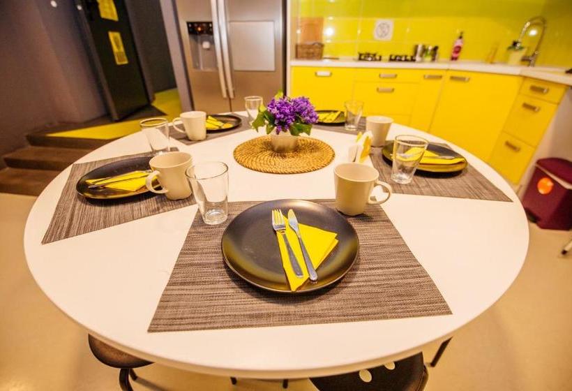 Private Rooms At Hostel63