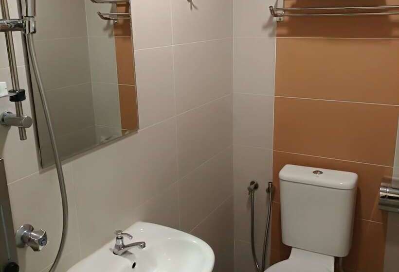 בית מלון כפרי Strawberry Fields