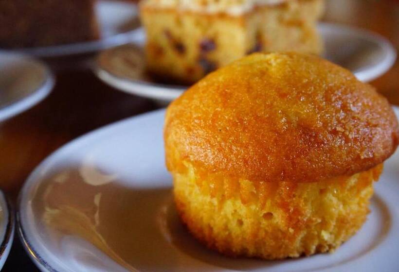 펜션 Yulia 2 Homestay Sanur