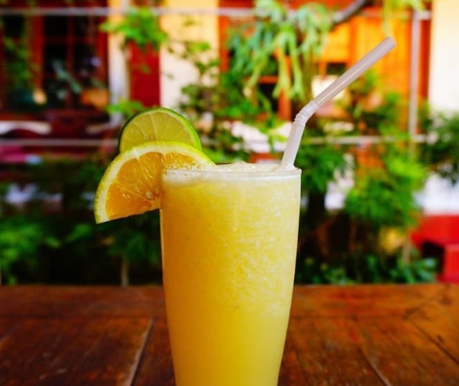 펜션 Yulia 2 Homestay Sanur