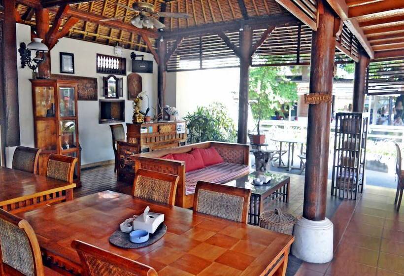 펜션 Yulia 2 Homestay Sanur