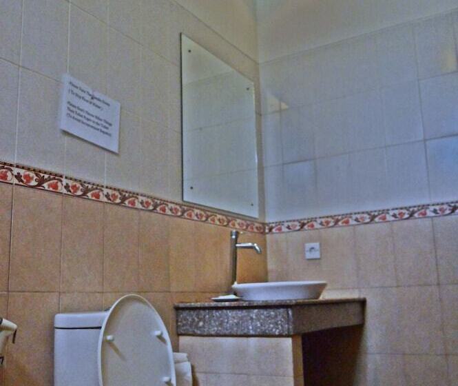 펜션 Yulia 2 Homestay Sanur