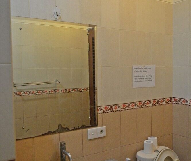 펜션 Yulia 2 Homestay Sanur