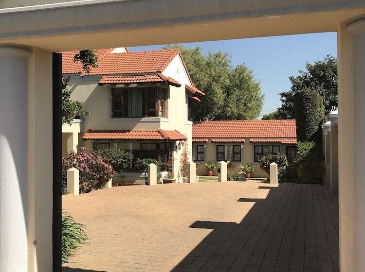 Seven Streams Bed And Breakfast