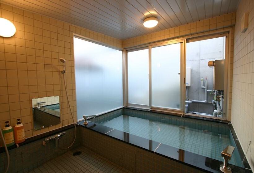 Weekly Sho Hotel Namba