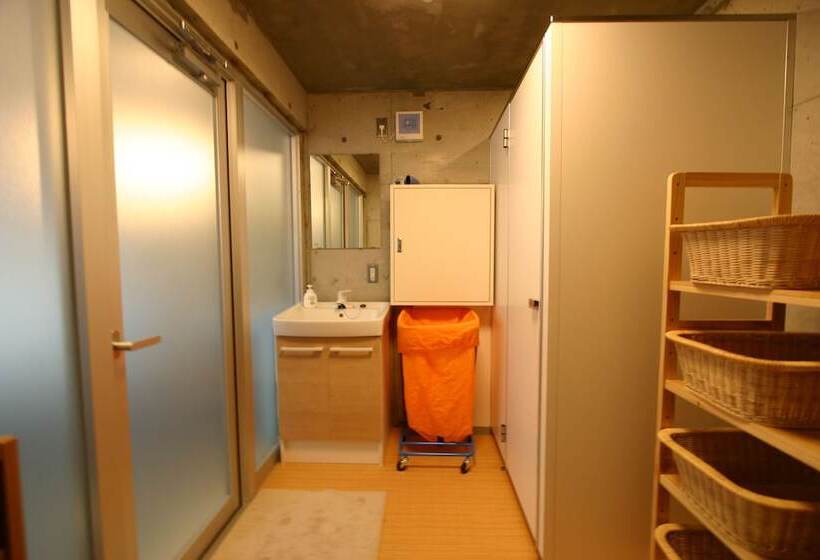 Weekly Sho Hotel Namba