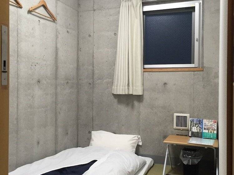 Weekly Sho Hotel Namba