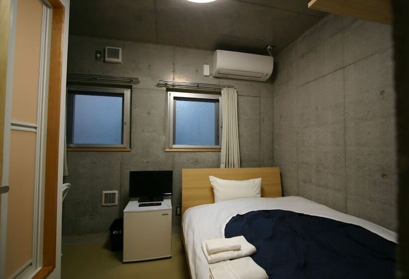 Weekly Sho Hotel Namba