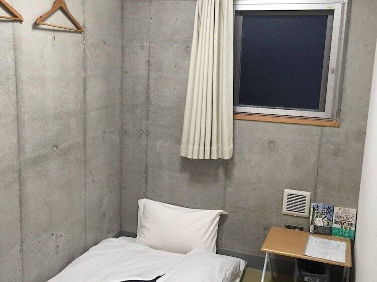 Weekly Sho Hotel Namba