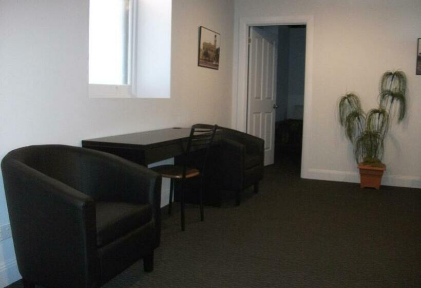 Daydream Motel And Apartments