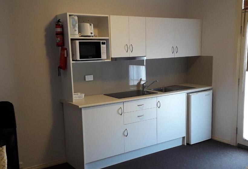 Daydream Motel And Apartments