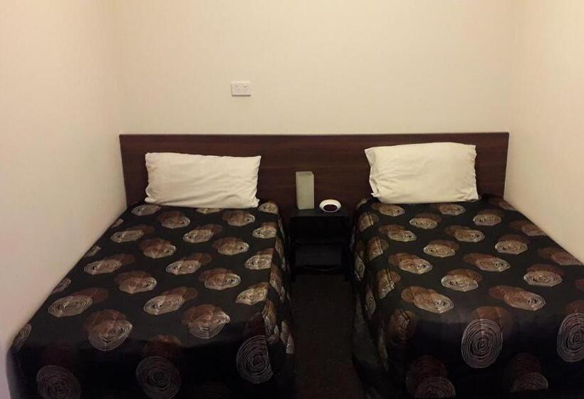 Daydream Motel And Apartments