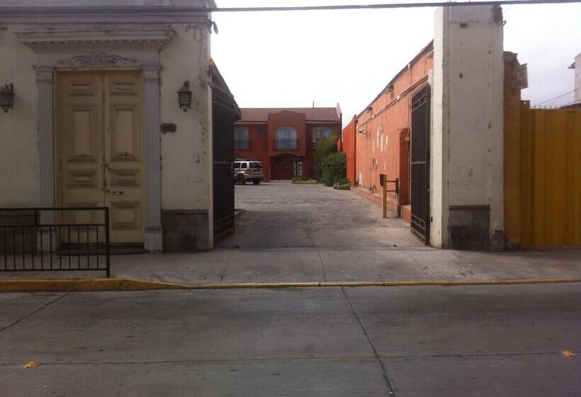 בית מלון כפרי Del Cid