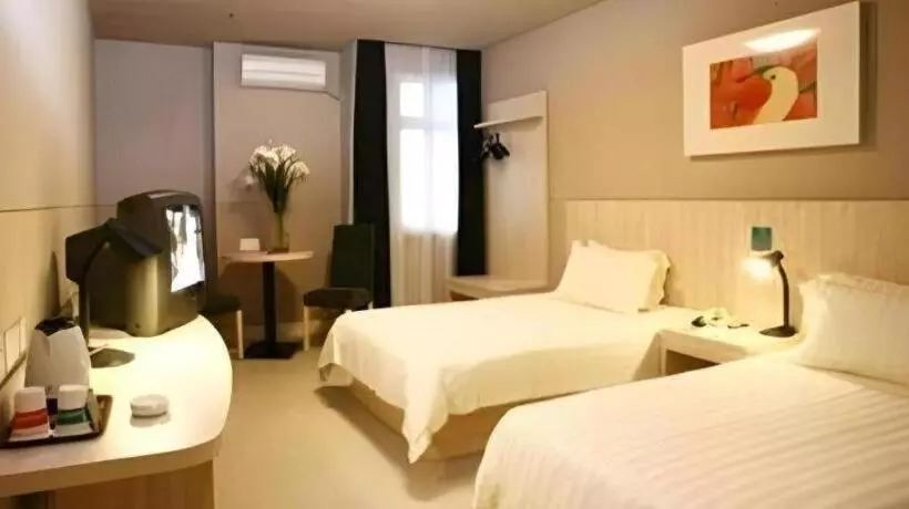 Hotelli Jinjiang Inn Baotou Wenhua Road