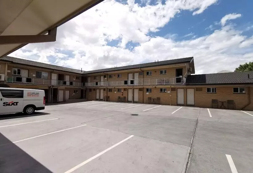 هتل Leichhardt Motor Inn