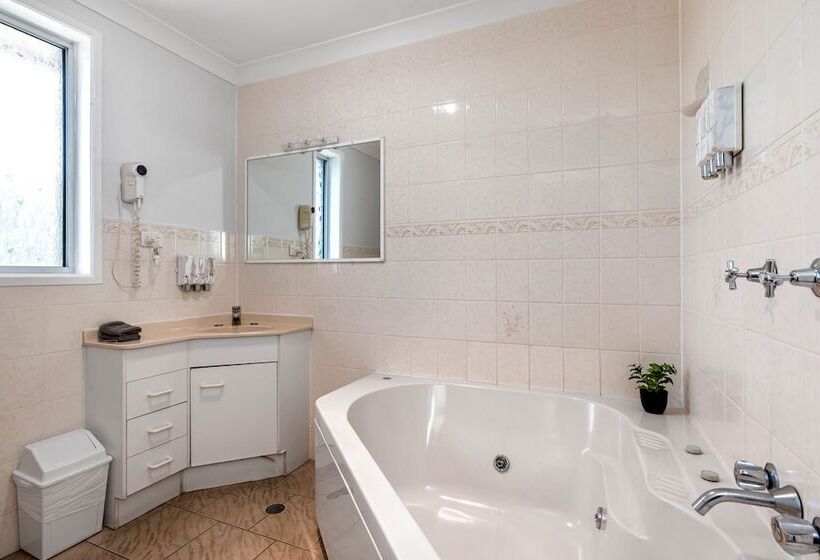 酒店 Leichhardt Motor Inn