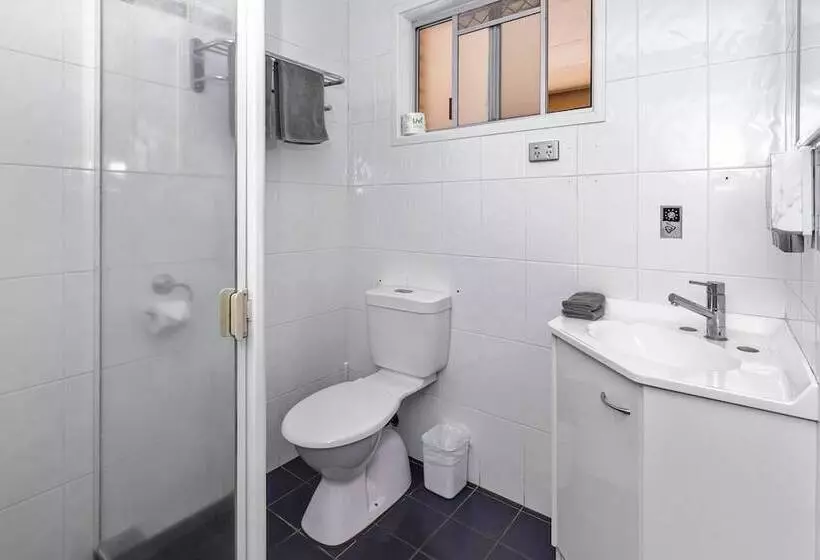 هتل Leichhardt Motor Inn