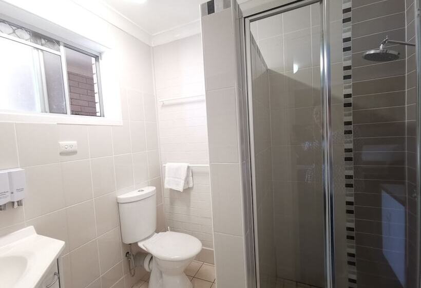 酒店 Leichhardt Motor Inn