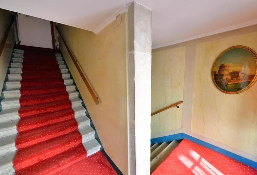 هتل Residenza Ruga Giuffa