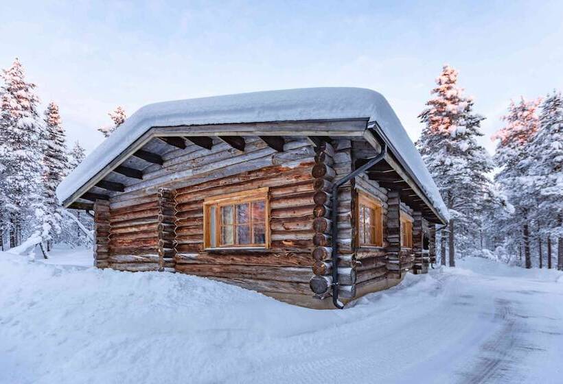 Kuukkeli Log Houses Aurora Resort