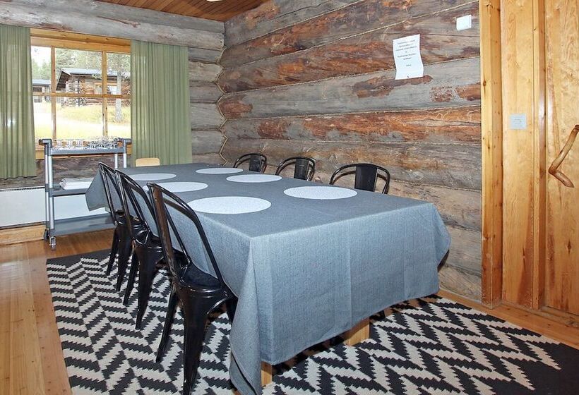 Kuukkeli Log Houses Aurora Resort