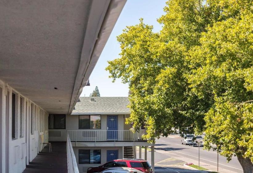 Motel 6reno, Nv Virginia Plumb