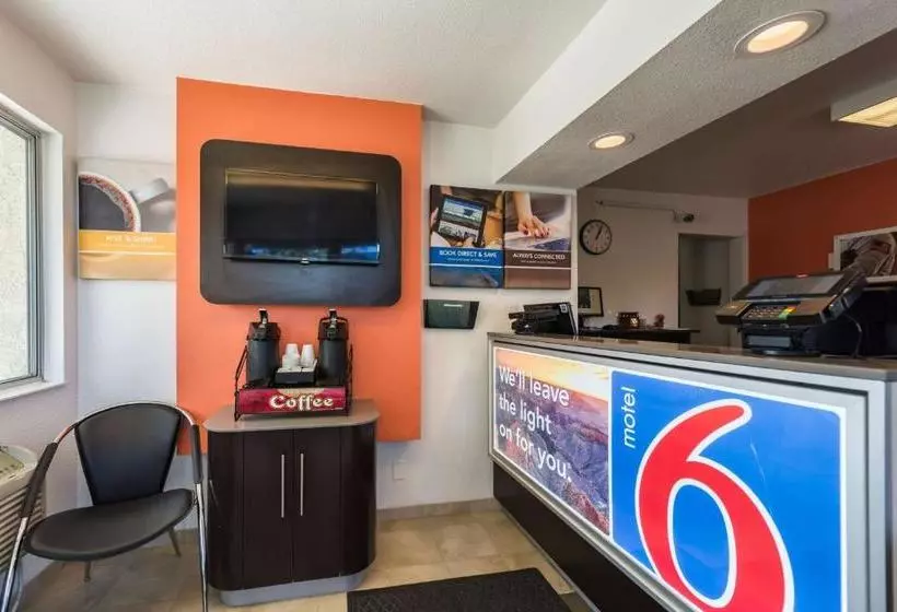 Motel 6reno, Nv  Virginia Plumb