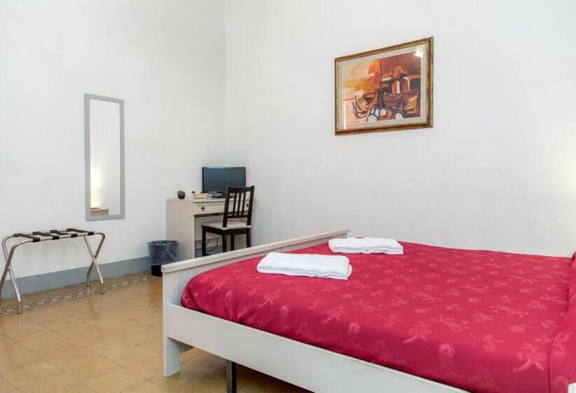 پانسیون L Aranceto&stilnovo