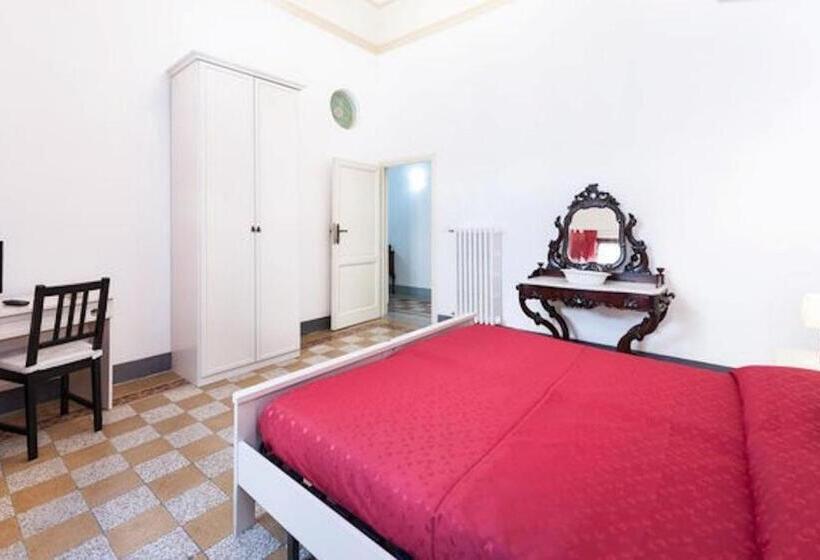 پانسیون L Aranceto&stilnovo