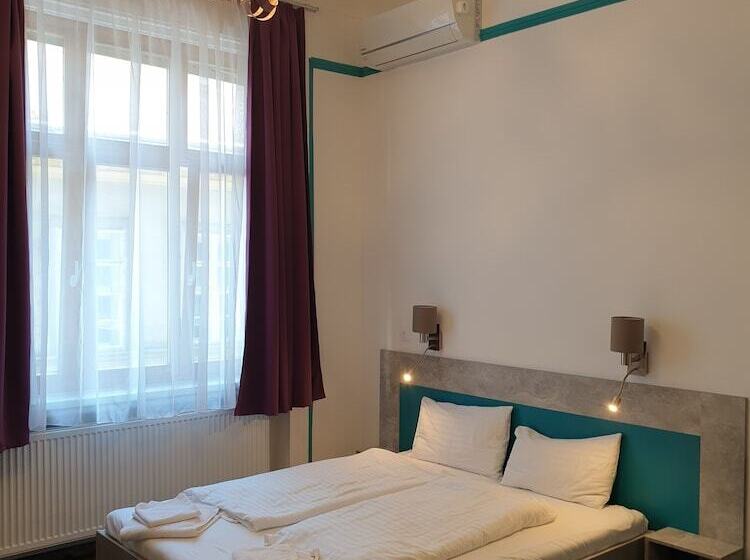 Amber Terrace Studio