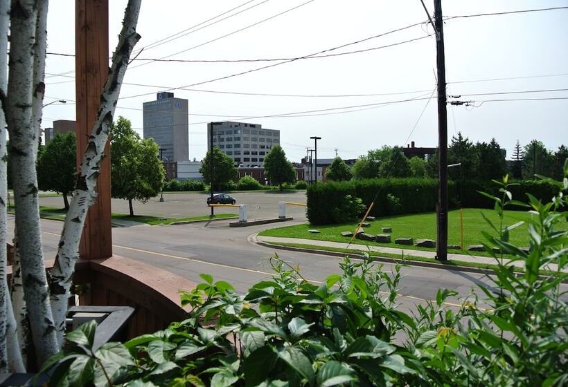 Château Queen By Bower Boutique Hotels