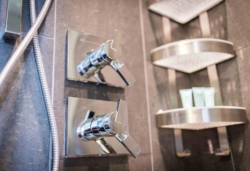 Château Queen By Bower Boutique Hotels