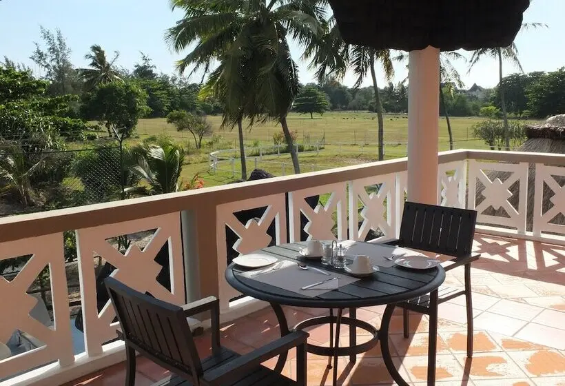 هتل Eden Villa