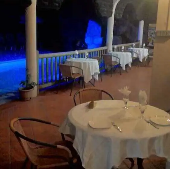 هتل Eden Villa