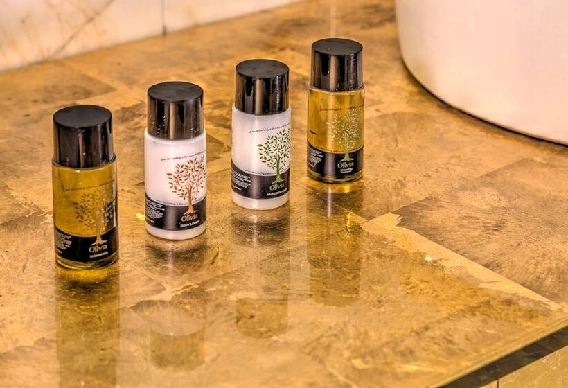 Otel Fiscardonna Luxury Suites