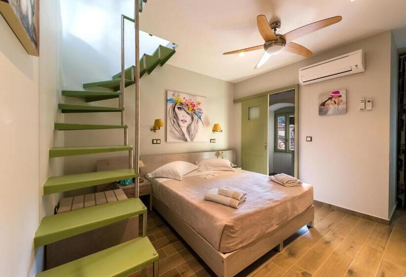 Otel Fiscardonna Luxury Suites