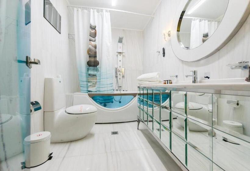 Otel Fiscardonna Luxury Suites